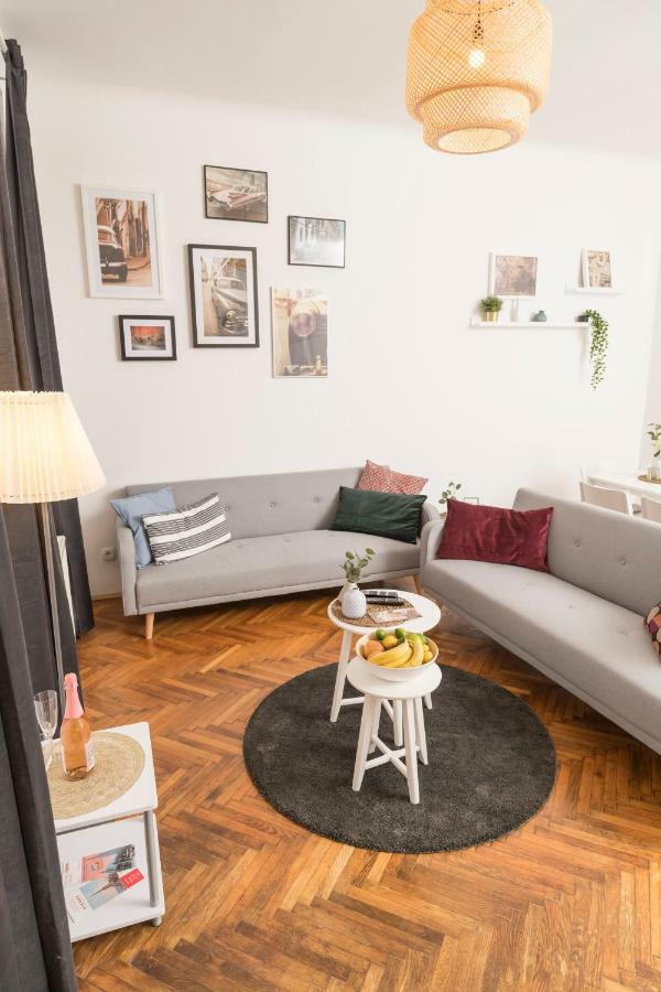 Spittelau Chillout Lounge Spacious Bright Contactless Selfcheckin Wina Bagian luar foto